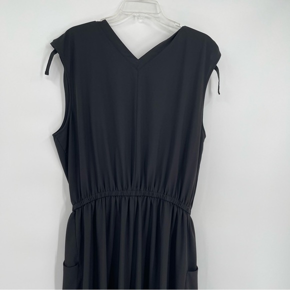 The North Face Women’s Black Sleeveless Jumpsuit Button Front V Neck Size XL - Picture 11 of 12